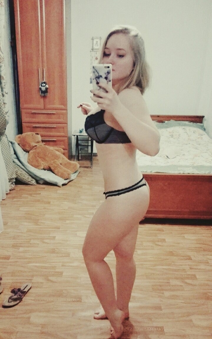 Лена привлекальеная девушка из Харцызска цена от 3000 руб