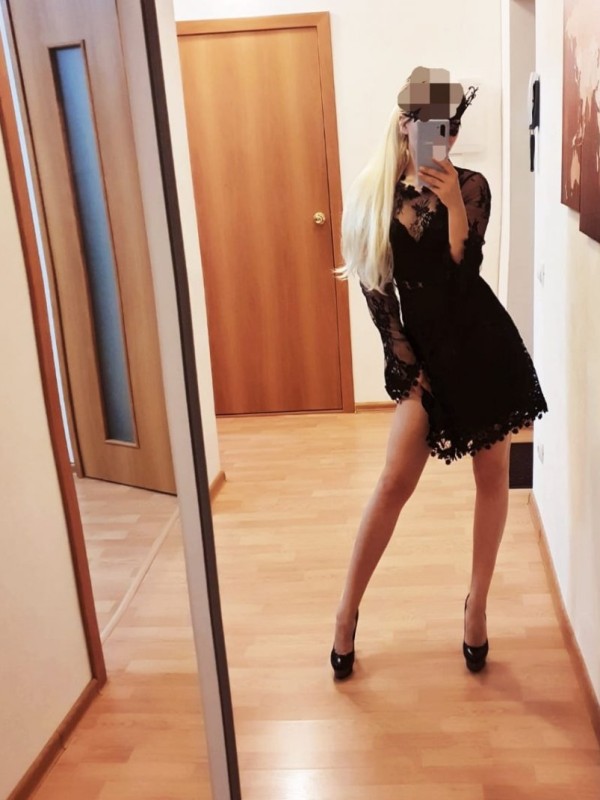 Александра привлекательная девушка из Харцызска цена от 3000 руб