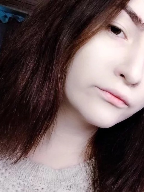 Катенька привлекательная девушка из Харцызска цена от 3500 руб