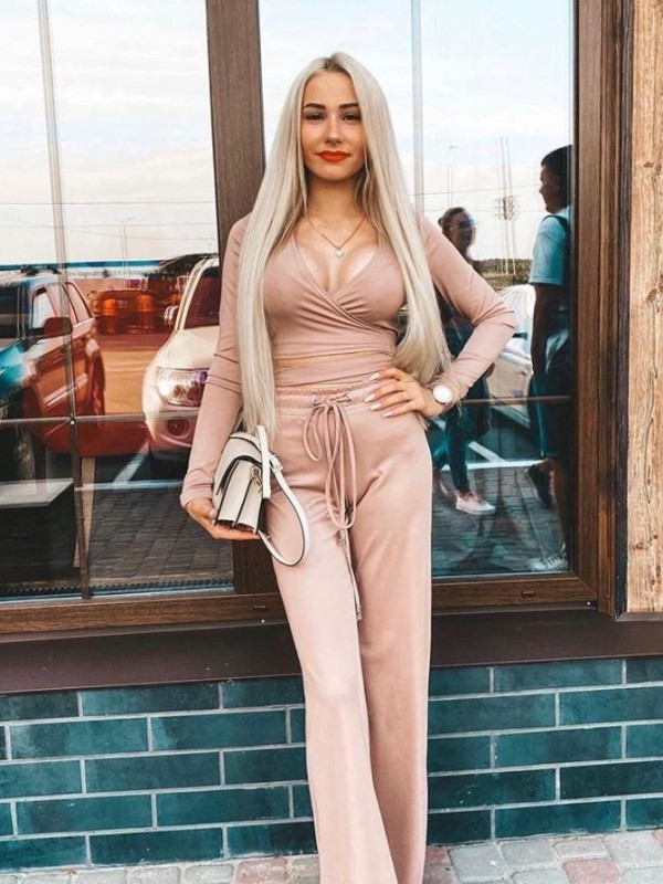 🎥 Лида привлекательная девушка из Харцызска цена от 5000 руб