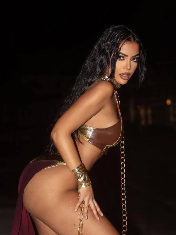 Олечка привлекательная девушка из Харцызска цена от 4500 руб