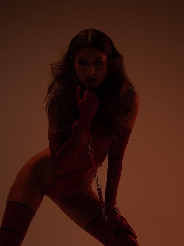 Катя привлекательная девушка из Харцызска цена от 6000 руб